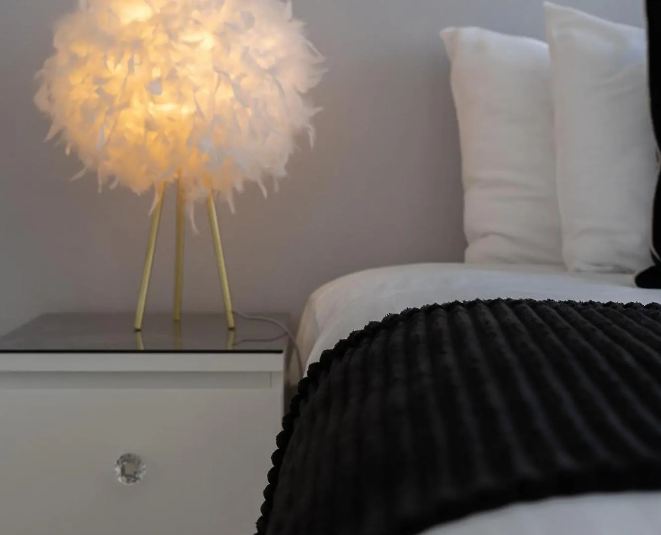 City Centre House - 5 Bedrooms - Sleeps 9 - Parking Edinburgh 0*,  United Kingdom