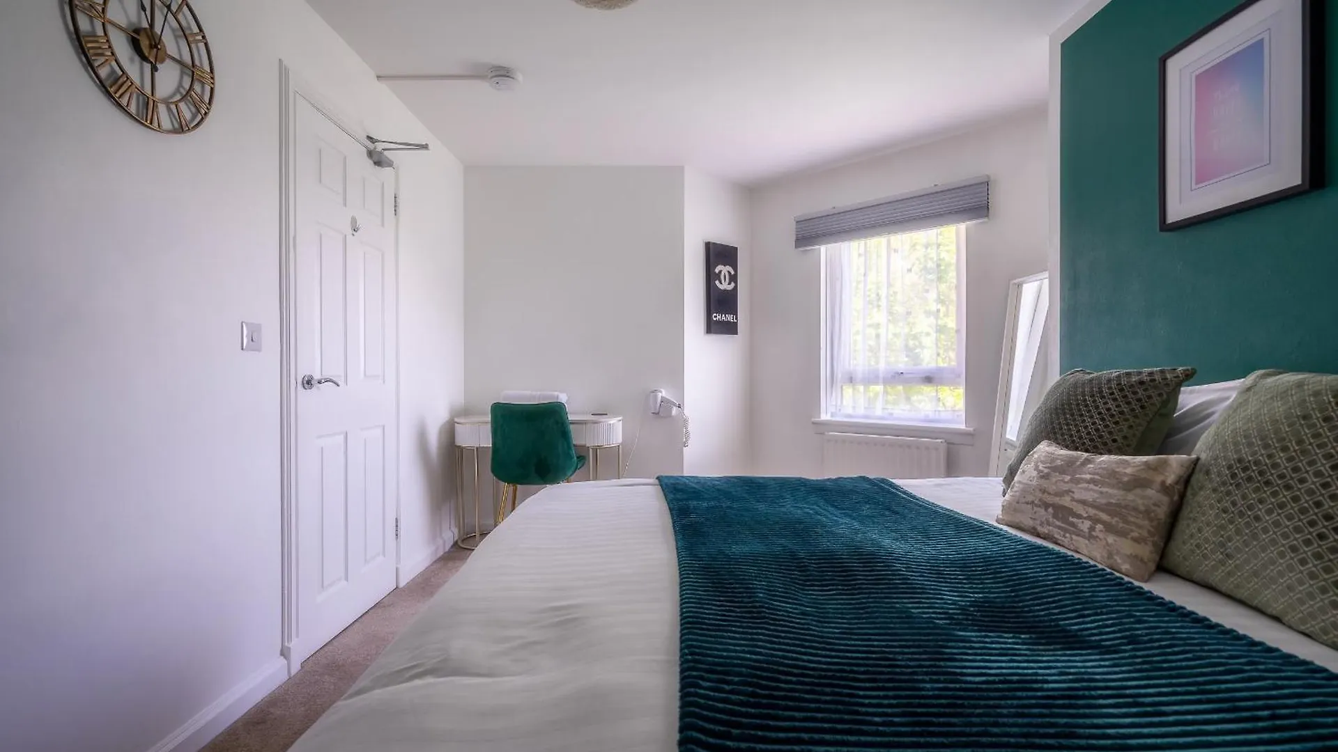 City Centre House - 5 Bedrooms - Sleeps 9 - Parking Edinburgh Holiday home